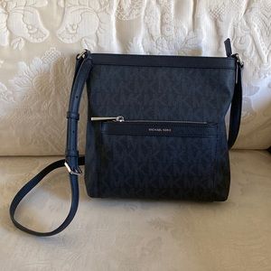 Michael Kors leather purse